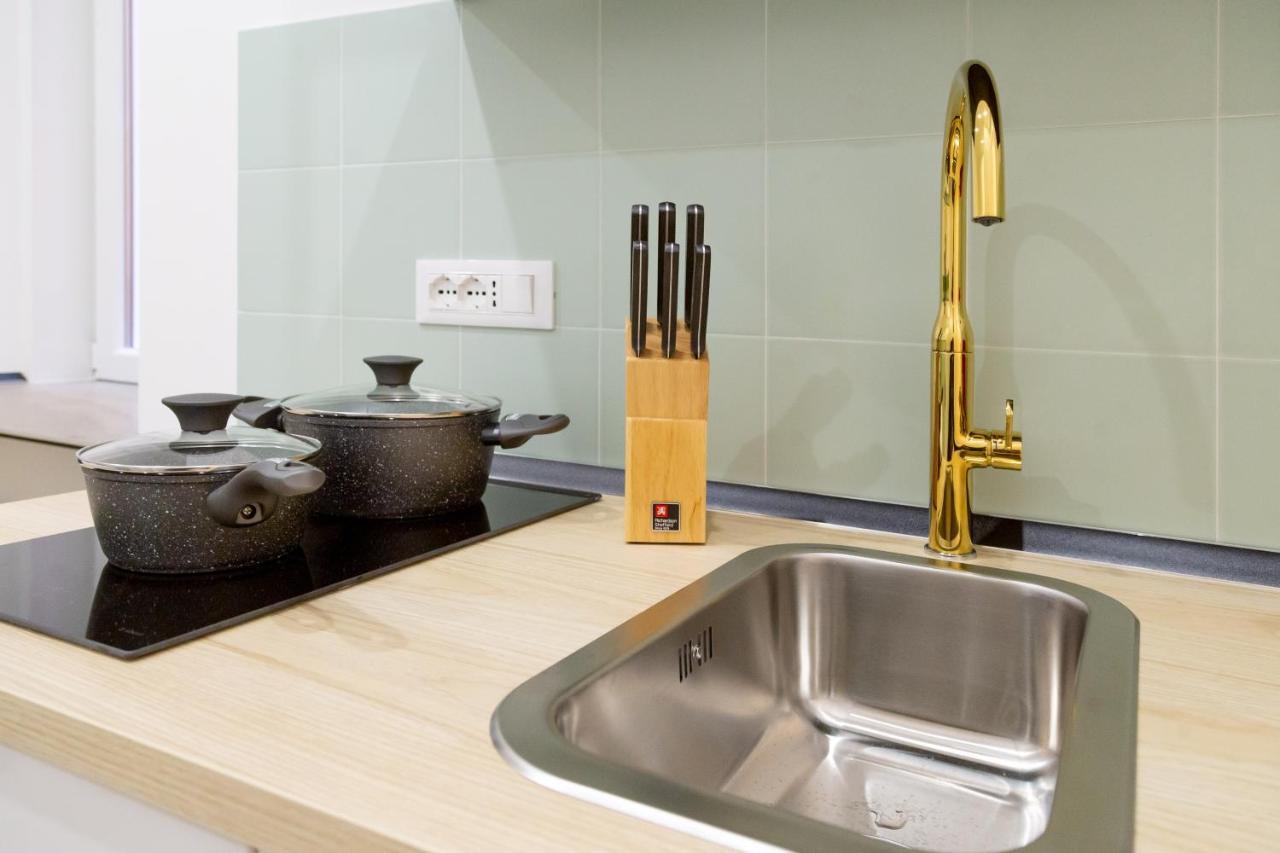 Lovely&tiny Pied-à-terre in the City center Trieste Extérieur photo